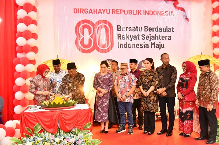 Bupati dan Wabup Boltim Gelar Jamuan Kenegaraan HUT RI ke-80