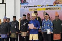 Sekda Boltim Moh. Iksan Pangalima menjadi inspektur upacara HUT ke-61 Provinsi Sulut di Aula Lt. 1, Kantor Bupati Boltim, Selasa (23/9/2025).